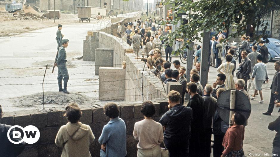 La Construction Du Mur De Berlin Dw