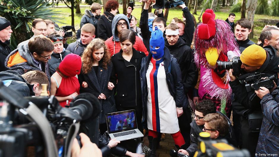 Pussy Riot Lanza Videoclip Contra Putin DW