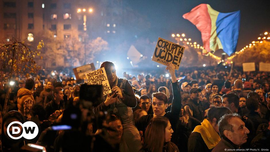 Wieder Massenproteste In Rum Nien Dw