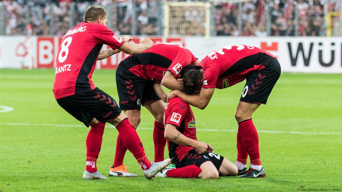 Sechs Tore Aber Kein Sieger In Freiburg Dw