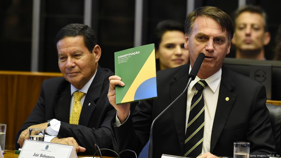 TSE rejeita pedido de cassação de Bolsonaro e Mourão DW 28 10 2021