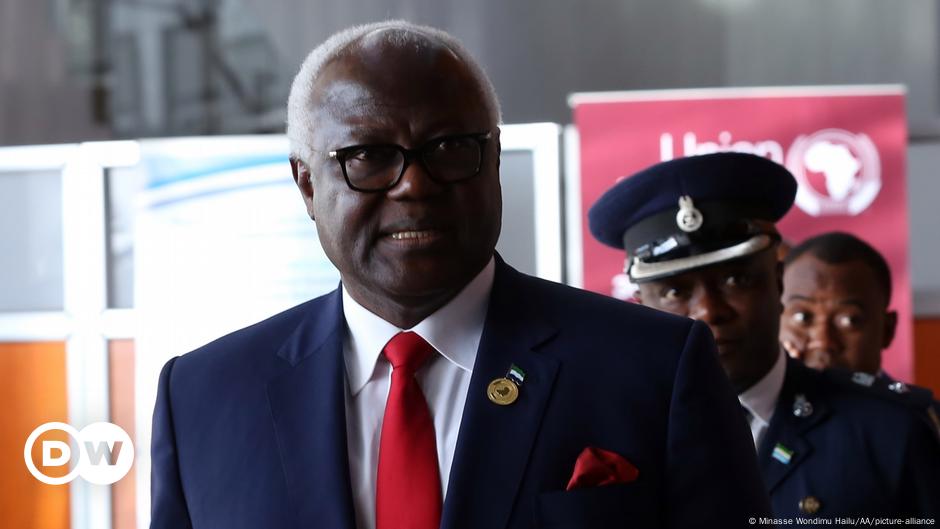 Sierra Leone Ex President Koroma Charged With High Treason Dw