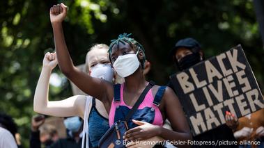 Por qué escribir contra el racismo en Alemania DW 31 05 2022