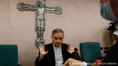 Trial Opens In Rotten Vatican Finance Scandal DW 07 27 2021