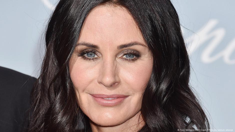 Courteney Cox se sincera sobre sus retoques estéticos DW 22 02 2022