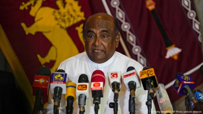 Presidente Do Sri Lanka Apresenta Finalmente A Demiss O Internacional