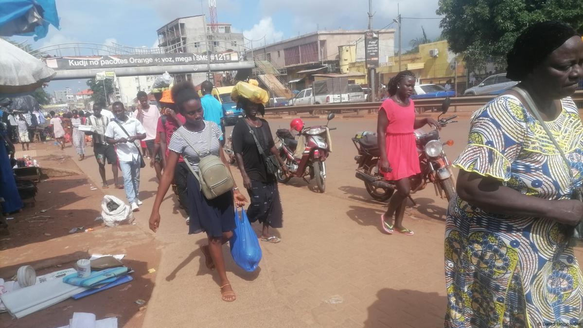 Guin Bissau Anos De Independ Ncia Em Plena Crise Dw