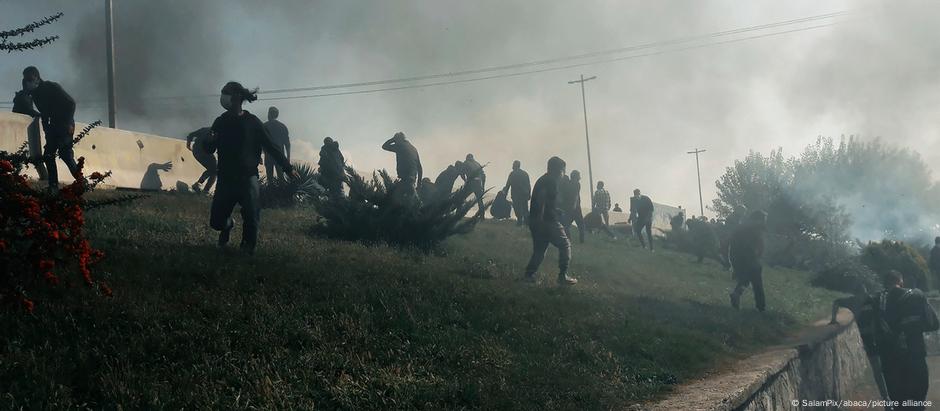 Irã emite primeira pena de morte ligada aos protestos