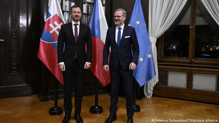 Premijeri Češke i Slovačke, Petr Fiala i Eduard Hege