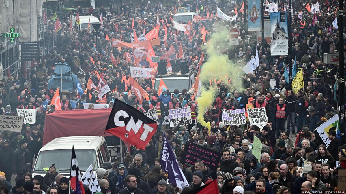 Wieder Protest Gegen Rentenreform In Frankreich DW 31 01 2023