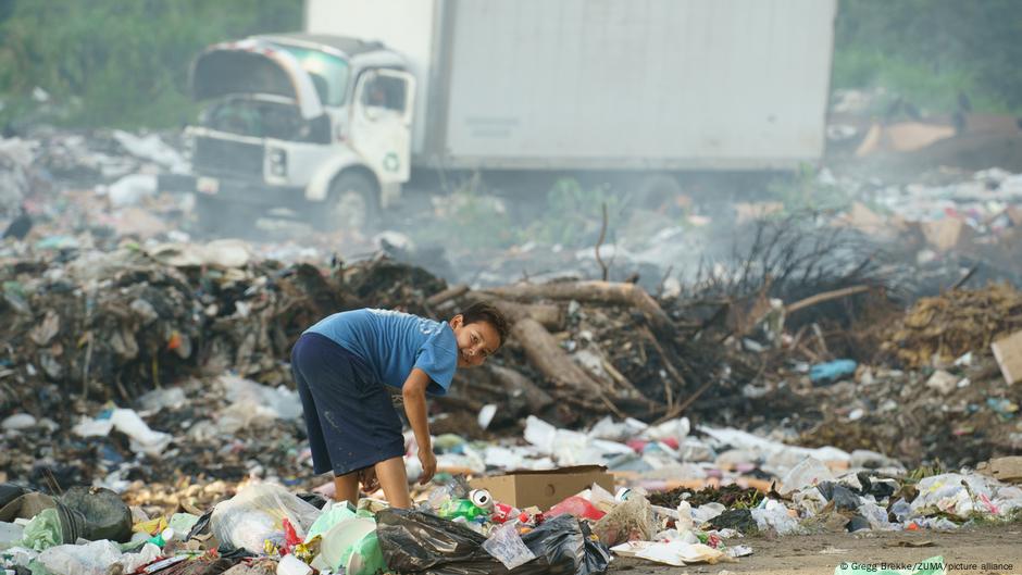 Ong Medio Mill N De Ni Os Trabajan En Honduras Dw