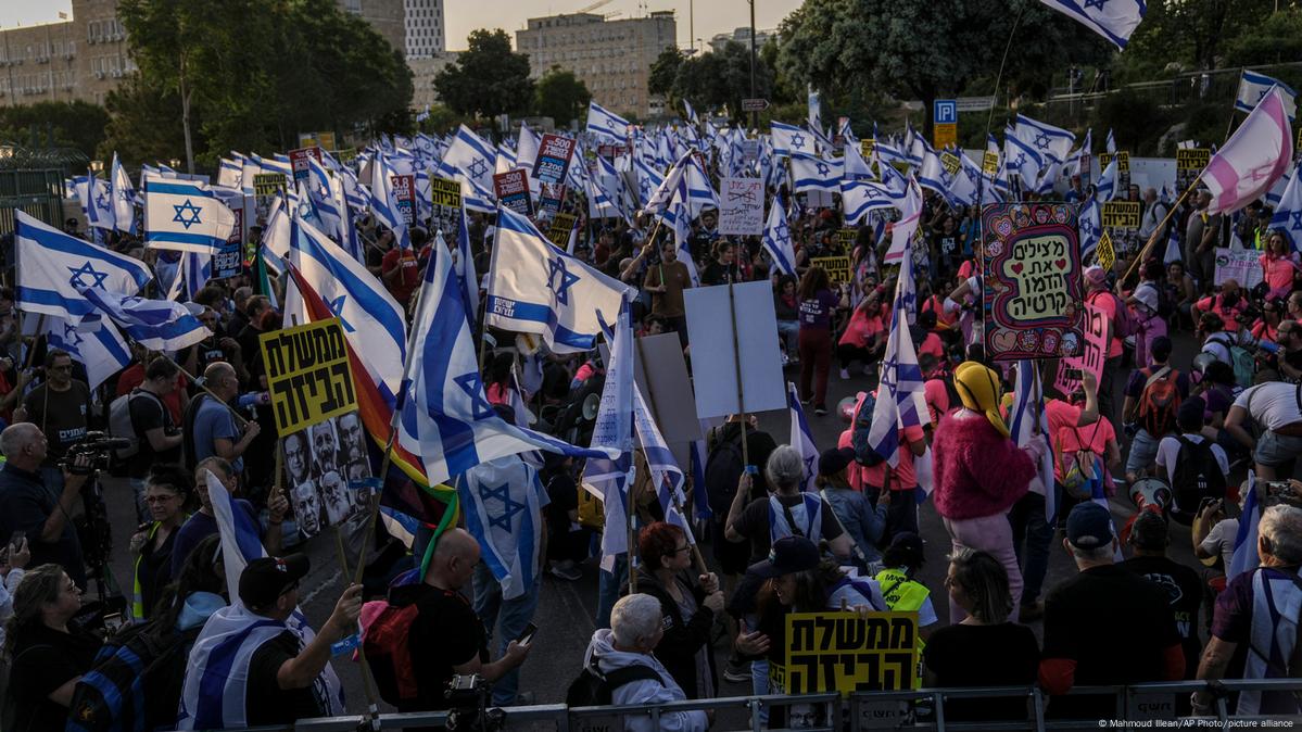 Protestan en Israel por subvención a judíos ultraortodoxos DW 24 05