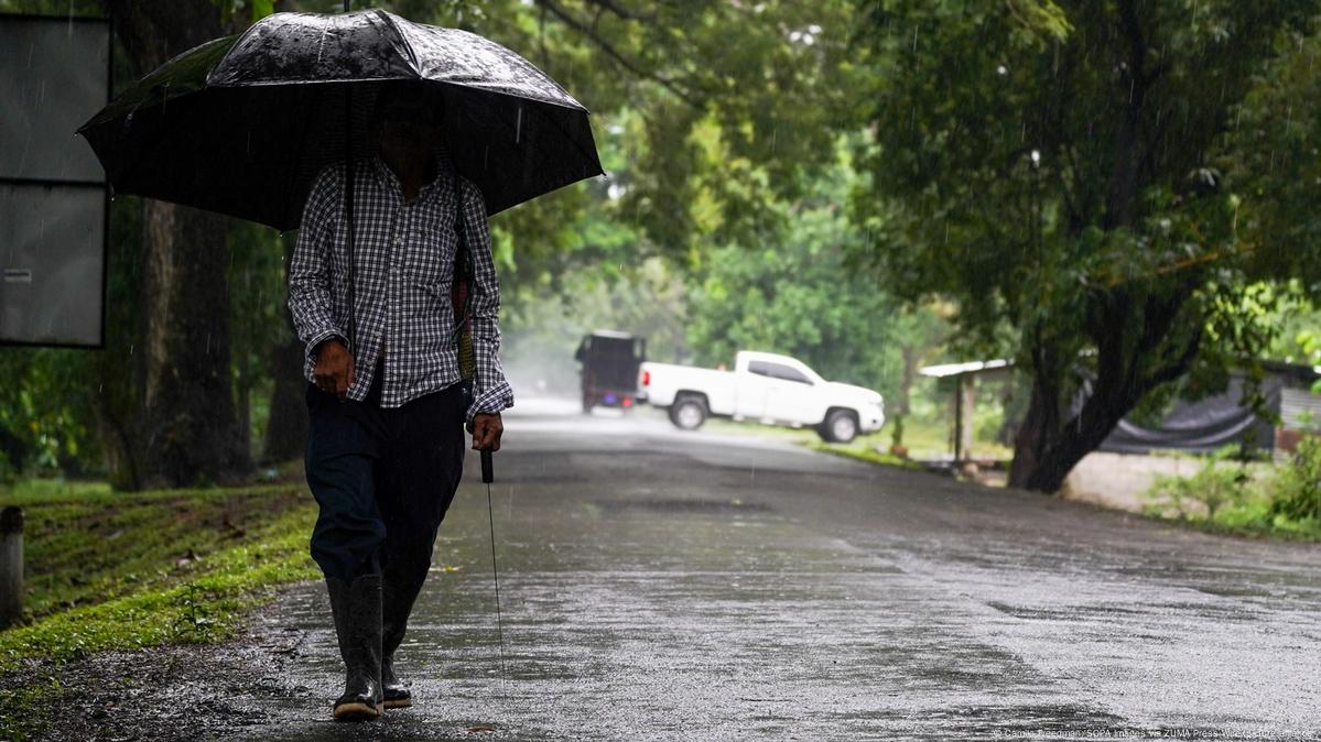 Lluvias Dejan Al Menos Once Muertos En Centroam Rica Dw