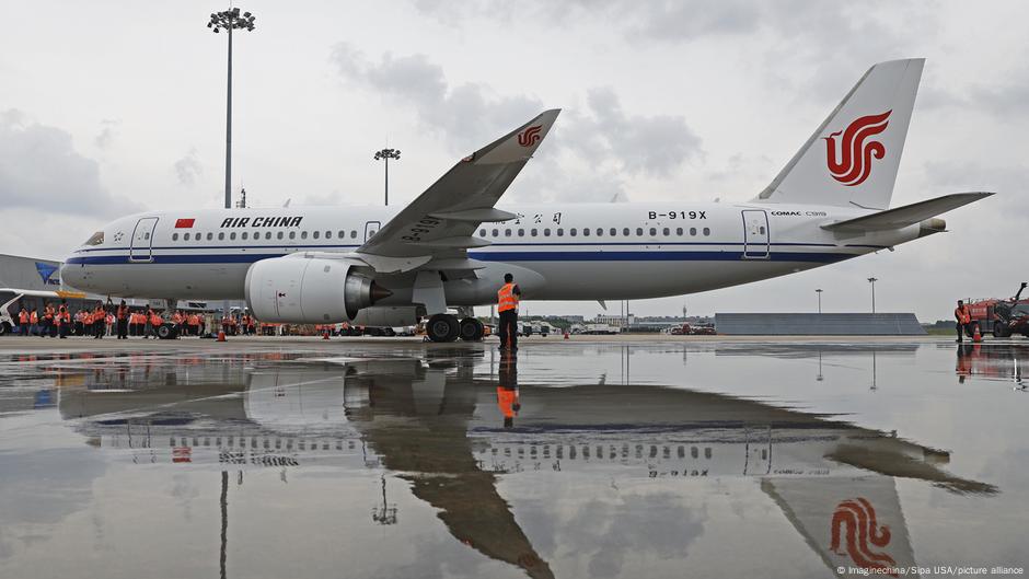 Shanghai Cancels Flights As China Braces For Typhoon Bebinca DW 09