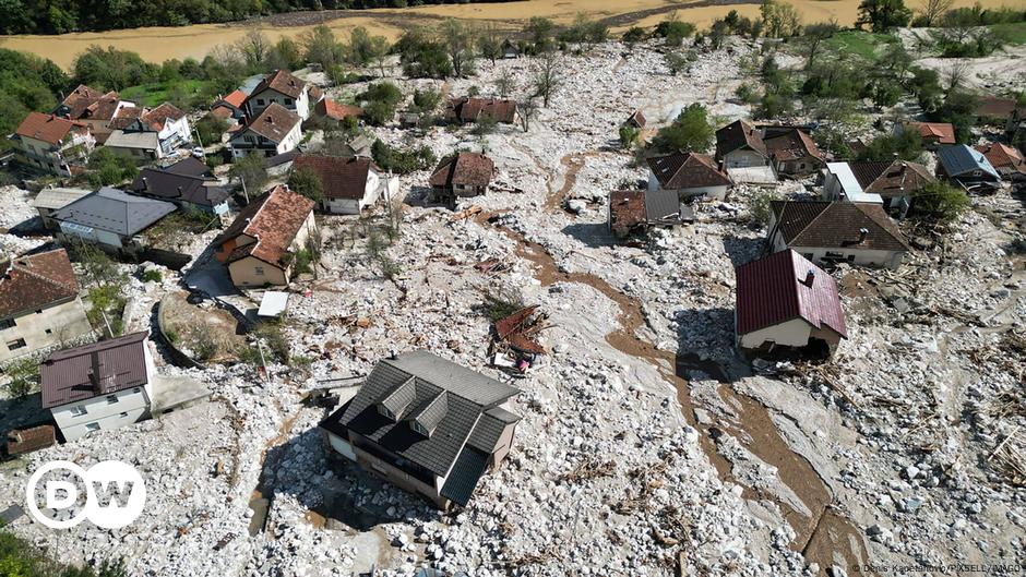 Erdrutsche Und Berschwemmungen Suchen Bosnien Heim Dw