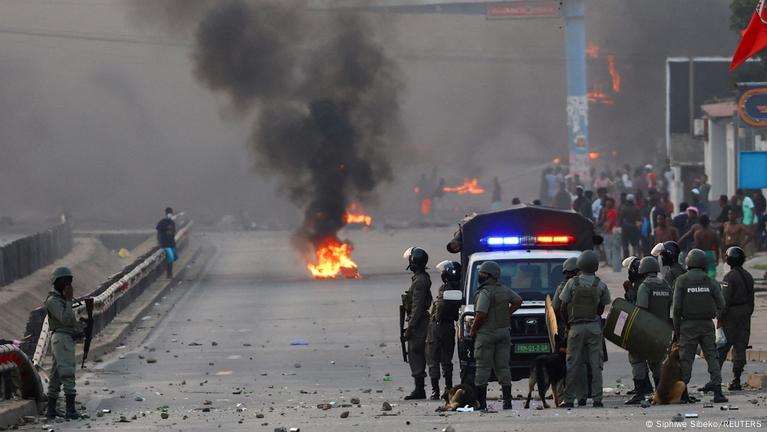 Mo Ambique Pelo Menos Pessoas Baleadas Em Manifesta Es Dw