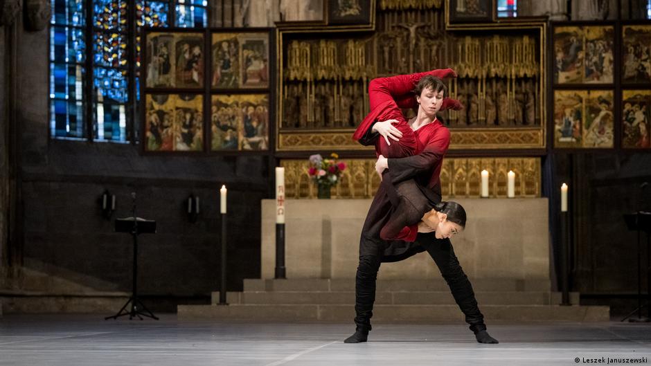 Мария Алехина из Pussy Riot о танцах у алтаря в Германии