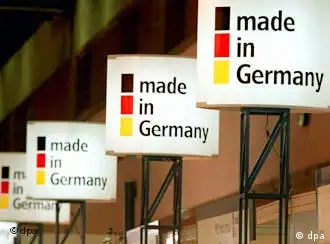 Infoschilder mit Made in Germany-Slogan (Foto: dpa)