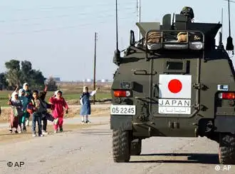 日本派兵伊拉克也引起了邻国的警惕