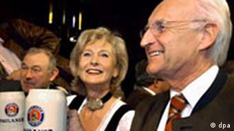 Politiker Derblecken beim Starkbieranstich: Stoiber