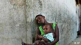 Majka i dijete na Haitiju