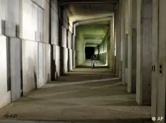 柏林帝国大厦地铁站尚未竣工的“联邦总理隧道”