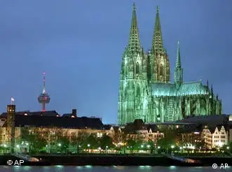 要将科隆大教堂从世界文化遗产名单中删除？