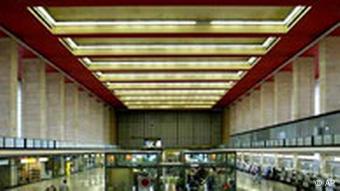 Berlin S Central Tempelhof Airport Will Be Shut Mayor Says Business Economy And Finance News From A German Perspective Dw 15 12 2006