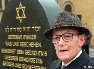Dr. Heinz Galinski, Vorsitzender des Zentralrates der Juden in Deutschland (am 27.1.92). Seine 1. Amtszeit fällt in die Jahre 1954 - 1963 (gestorben am 19.7.92)