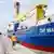 Najnoviji, kontejnerski brod "Cap Anamur" istoimene humanitarne organizacije u luci Porto Empedocle na Siciliji