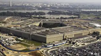 Luftbild vom amerikanischen Verteidigungsminsterium Pentagon in Washington 2003