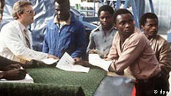 Junge Afrikaner in einem bayrischen Ausbildungszentrum (Archiv, Quelle: AP)