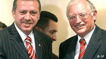Recep Tayyip Erdogan und Günter Verheugen in Brüssel