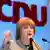 Η πρόεδρος του CDU Άγκελα Μέρκελ θα είναι η πρώτη γυναίκα που θα διεκδικήσει την καγκελαρία