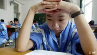 Chinesische Schulen wiedereröffnet