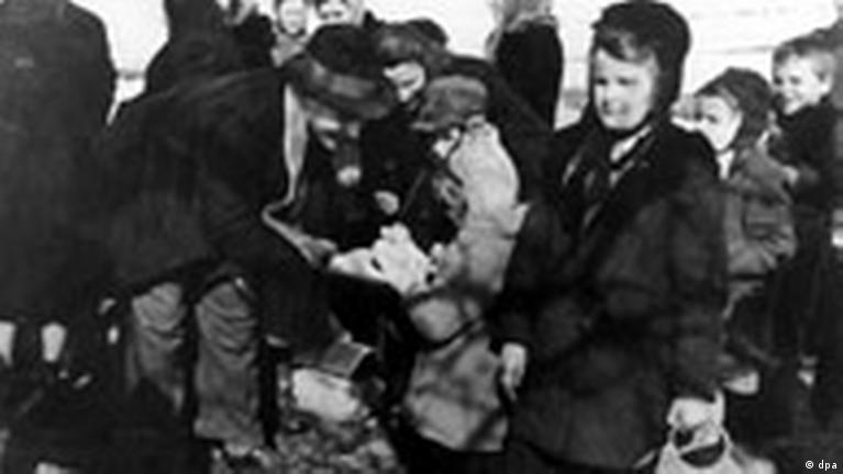 Reconciliation Instead of Reparation DW 10/18/2004