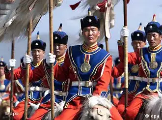 传统蒙古骑士