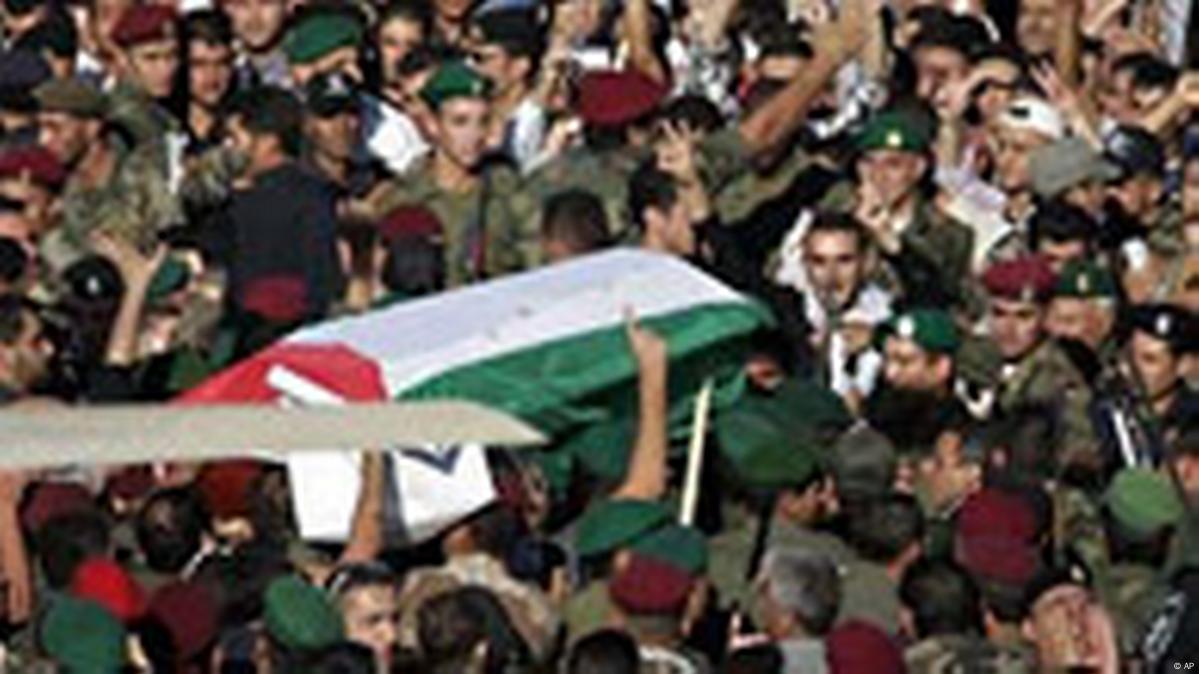 Yasser Arafat Laid to Rest in Ramallah – DW – 11/12/2004