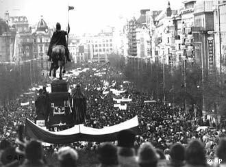 Revolusi Beludru Hampir Terlupakan Sosbud Laporan Seputar Seni Gaya Hidup Dan Sosial Dw 10 11 2009