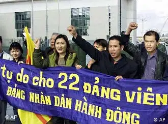 柏林南越难民抗议越南现政府压制宗教自由(图为2001年档案照)