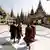 په برما کې بوديستي راهبان