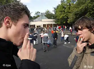 Readers Comment on German-Only School in Berlin | Services from