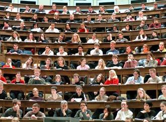 Studium In Belarus Auslander Ja Belarussen Nein Fokus Osteuropa Dw 11 05 06
