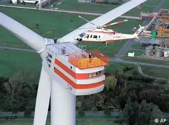 台湾的核电要逐步下马，对德国的风力发电技术很感兴趣，这是德国去年年底建成的最大风力发电设备