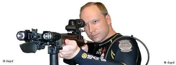EDS NOTE: IMAGE HAS BEEN DIGITALLY ALTERED BY THE ORIGINAL SOURCE TO REMOVE THE BACKGROUND - This image shows Anders Behring Breivik from a manifesto attributed to him that was discovered Saturday, July 23, 2011. Breivik is a suspect in a bombing in Oslo and a shooting on a nearby island which occurred on Friday, July 22, 2011. The Norwegian news agency NTB said Breivik wrote a 1,500-page manifesto before the attack in which he attacked multiculturalism and Muslim immigration. The document, which contained this and other photos, also described how to acquire explosives. (Foto:via Scanpix/AP/dapd)