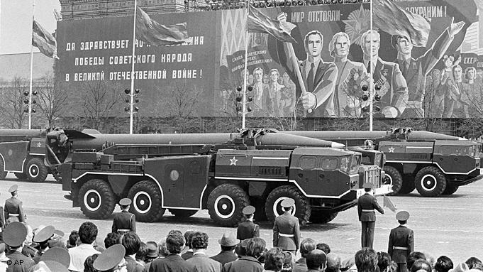 Black and white photo of a short-range Soviet SS-21 tactical nuclear missile on parade in Red Square, Moscow, at the Victory Day parade on May 9, 1985