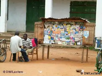 La plupart des médicaments vendus dans la rue ne sont pas contrôlés, ici en Centrafrique