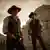 Harrison Ford (lijevo) i Daniel Craig u filmu "Cowboys & Aliens."