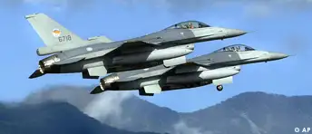 Neue Versionen des amerikanischen Kampfflugzeuges F-16 sollen an Pakistan gelifert werden