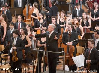 Daniel Barenboim und West-Eastern Divan Orchestra